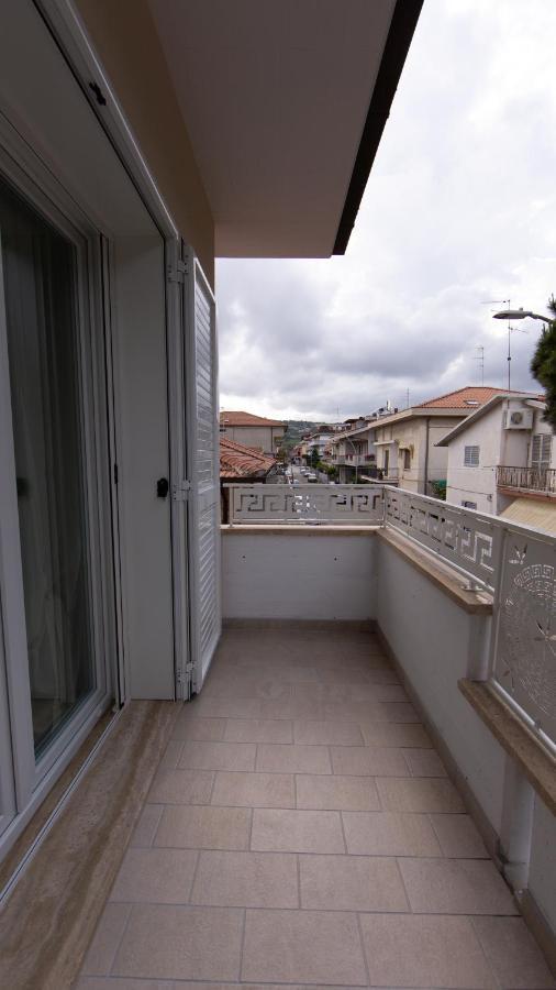 Aria Di Sale Bed and Breakfast Martinsicuro Εξωτερικό φωτογραφία