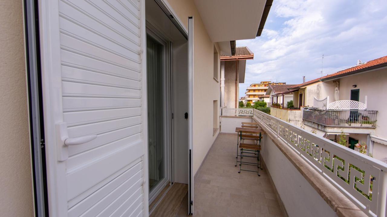 Aria Di Sale Bed and Breakfast Martinsicuro Εξωτερικό φωτογραφία