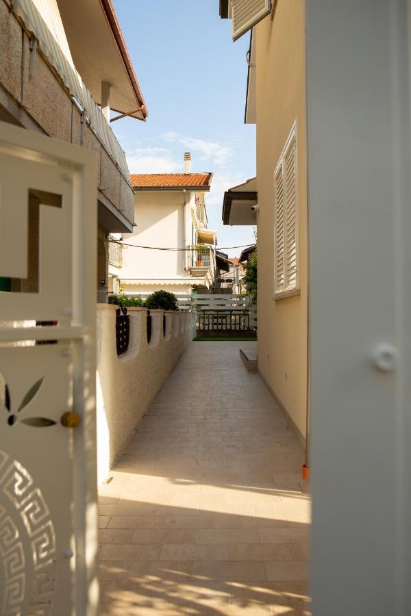 Aria Di Sale Bed and Breakfast Martinsicuro Εξωτερικό φωτογραφία