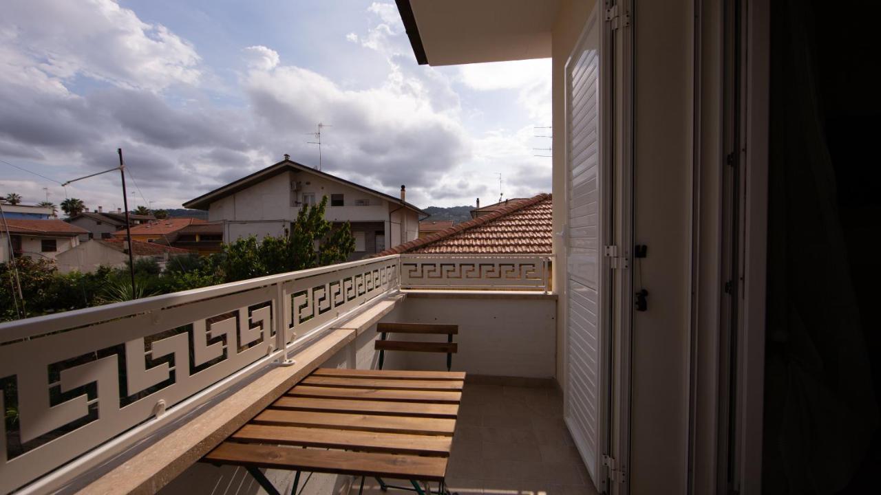 Aria Di Sale Bed and Breakfast Martinsicuro Εξωτερικό φωτογραφία