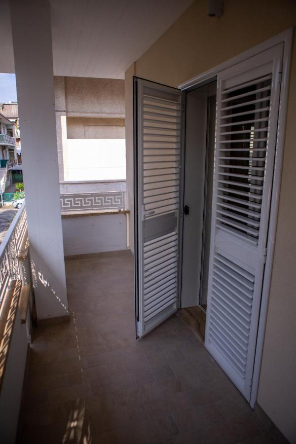 Aria Di Sale Bed and Breakfast Martinsicuro Εξωτερικό φωτογραφία